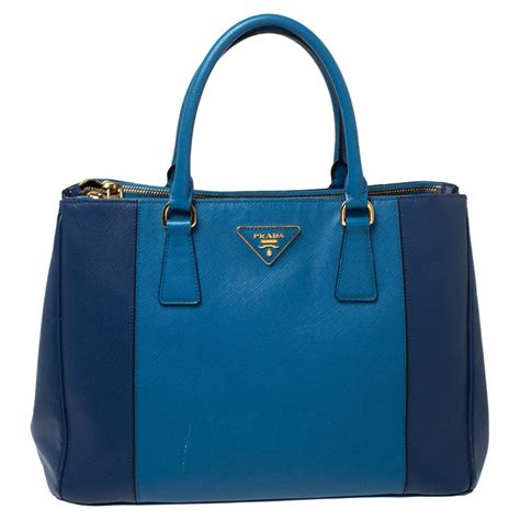 prada lux tote bicolor saffiano medium bluette turchese|prada saffiano shoulder bag review.